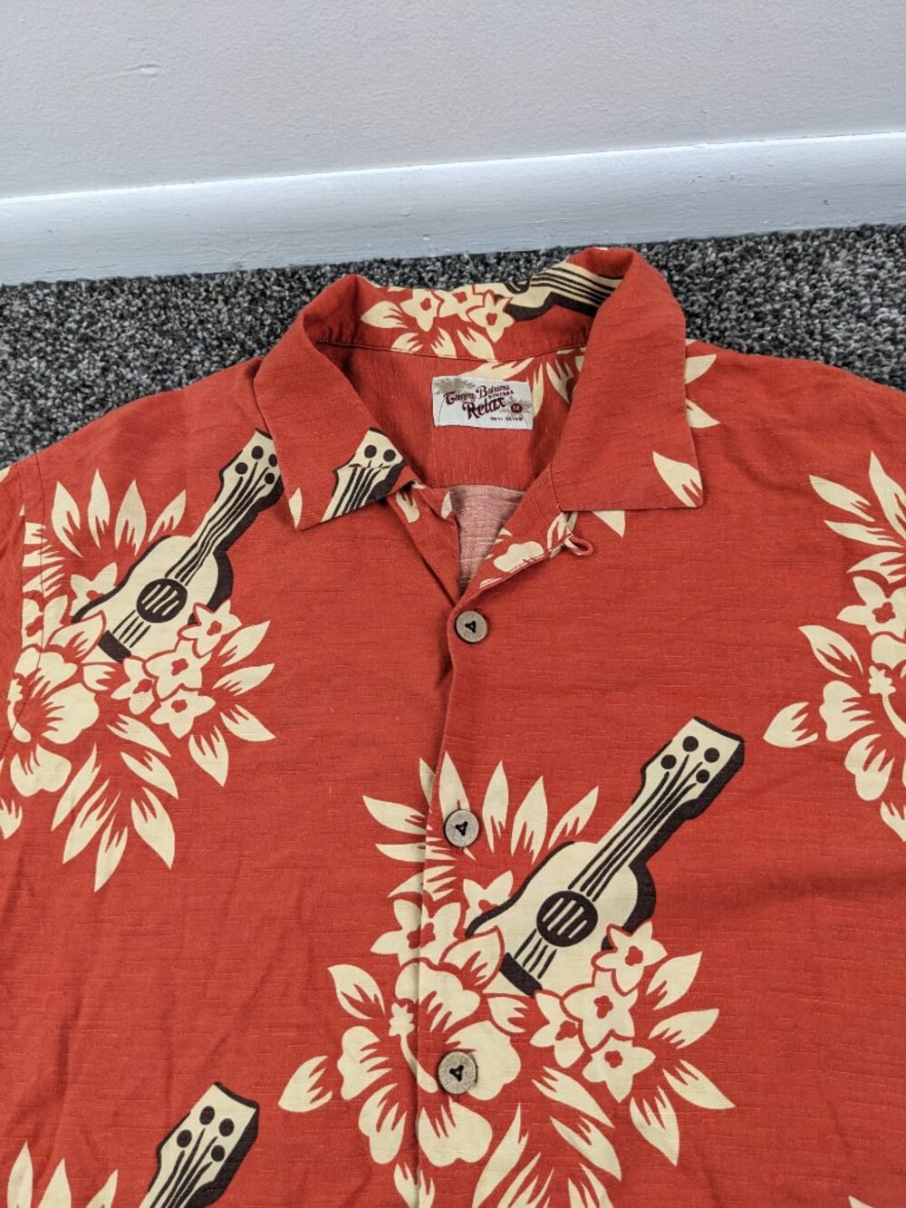Vintage Tommy Bahama Shirt Ukulele Guitar Floral Camp Loop Collar Rayon Mens M